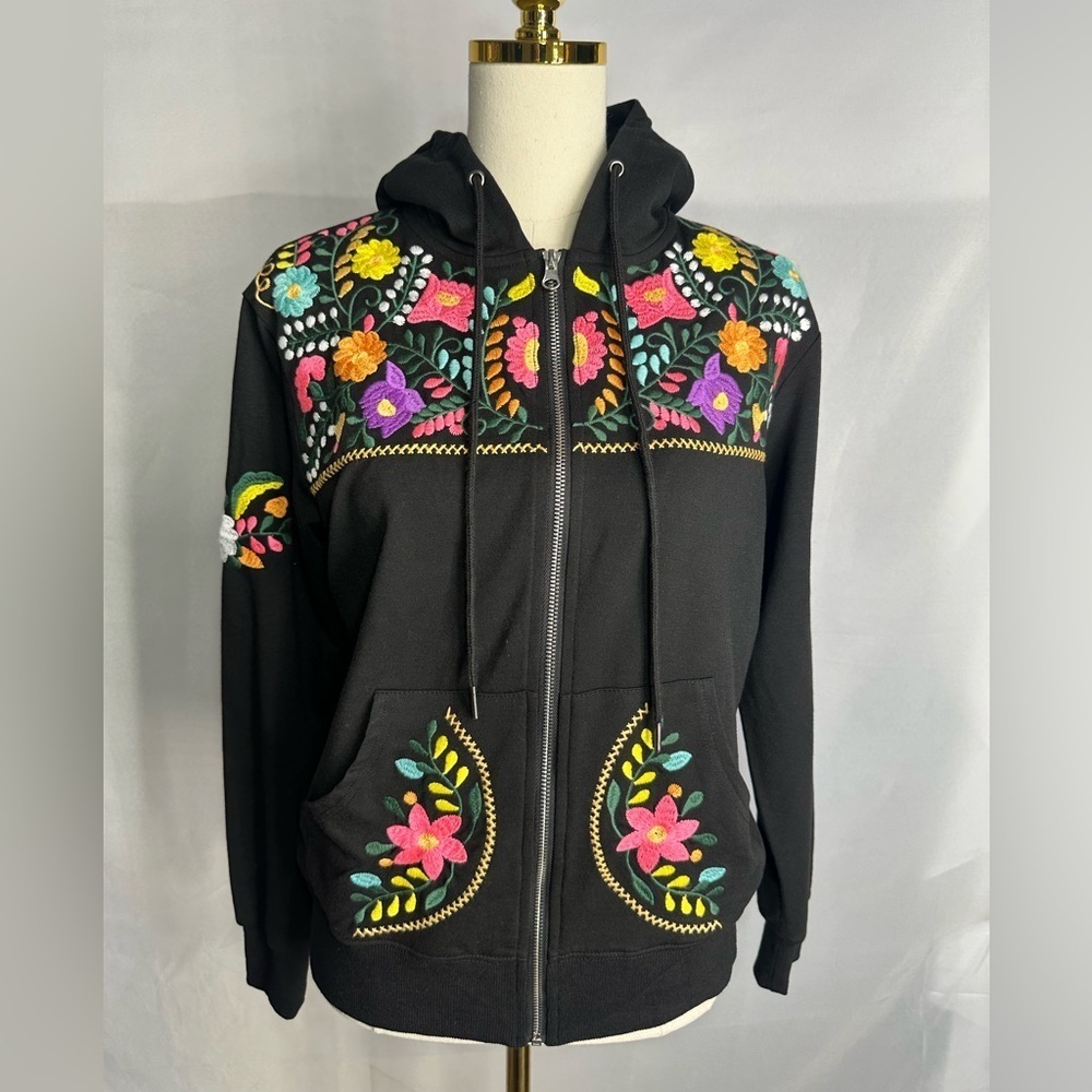 Layerz Floral Embroidered Black Hoodie pre owned Exellent condition size S - Picture 1 of 7